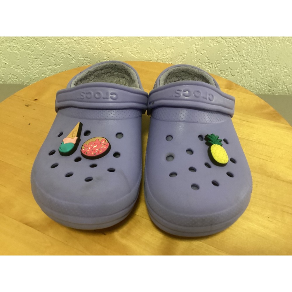 Crocs Classic Fuzz Lined Clog Kids J2 Purple Lavender Furry Charms Jibbitz Shoes